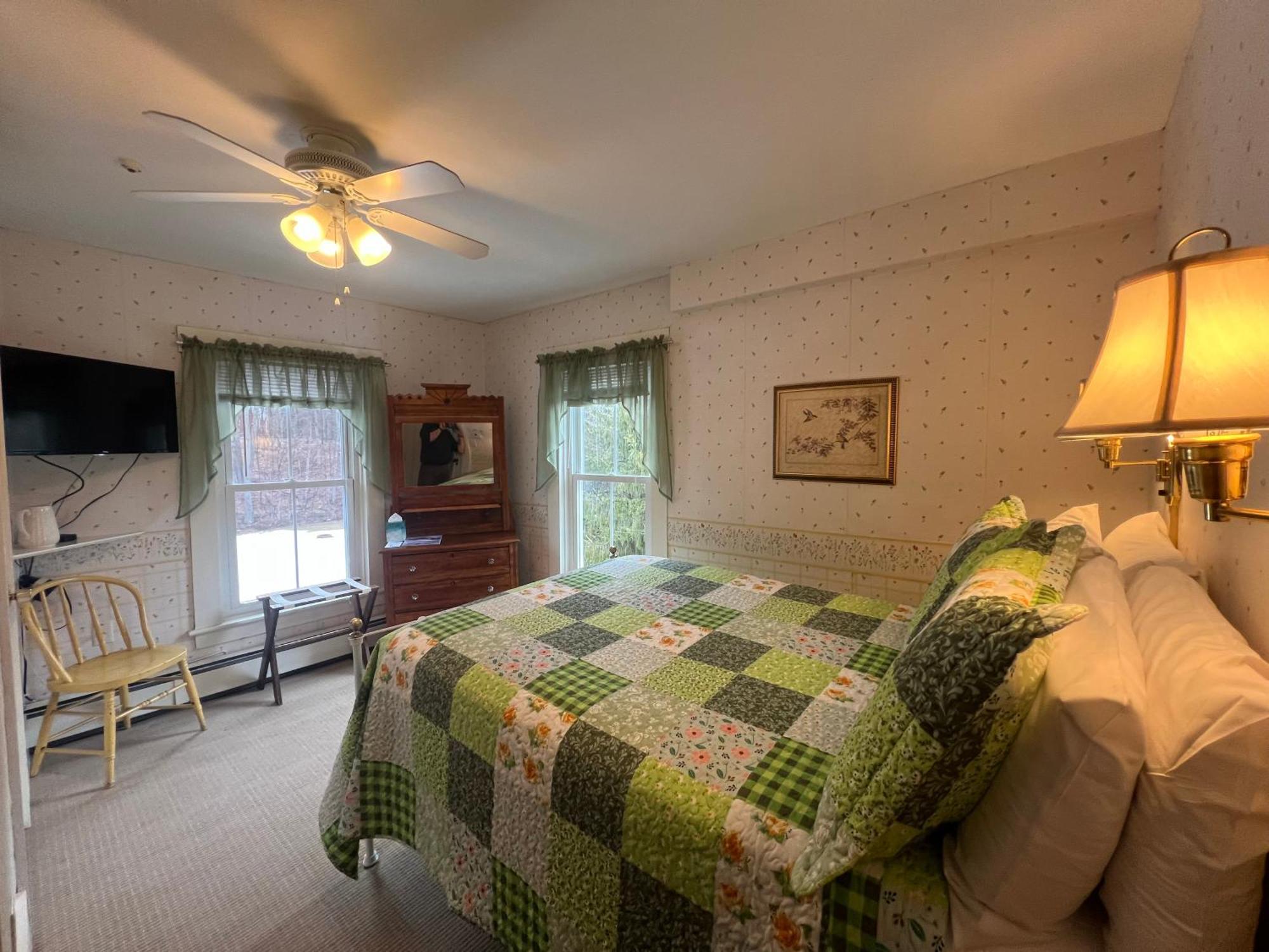 Echo Lake Inn (Adults Only) Plymouth Екстер'єр фото