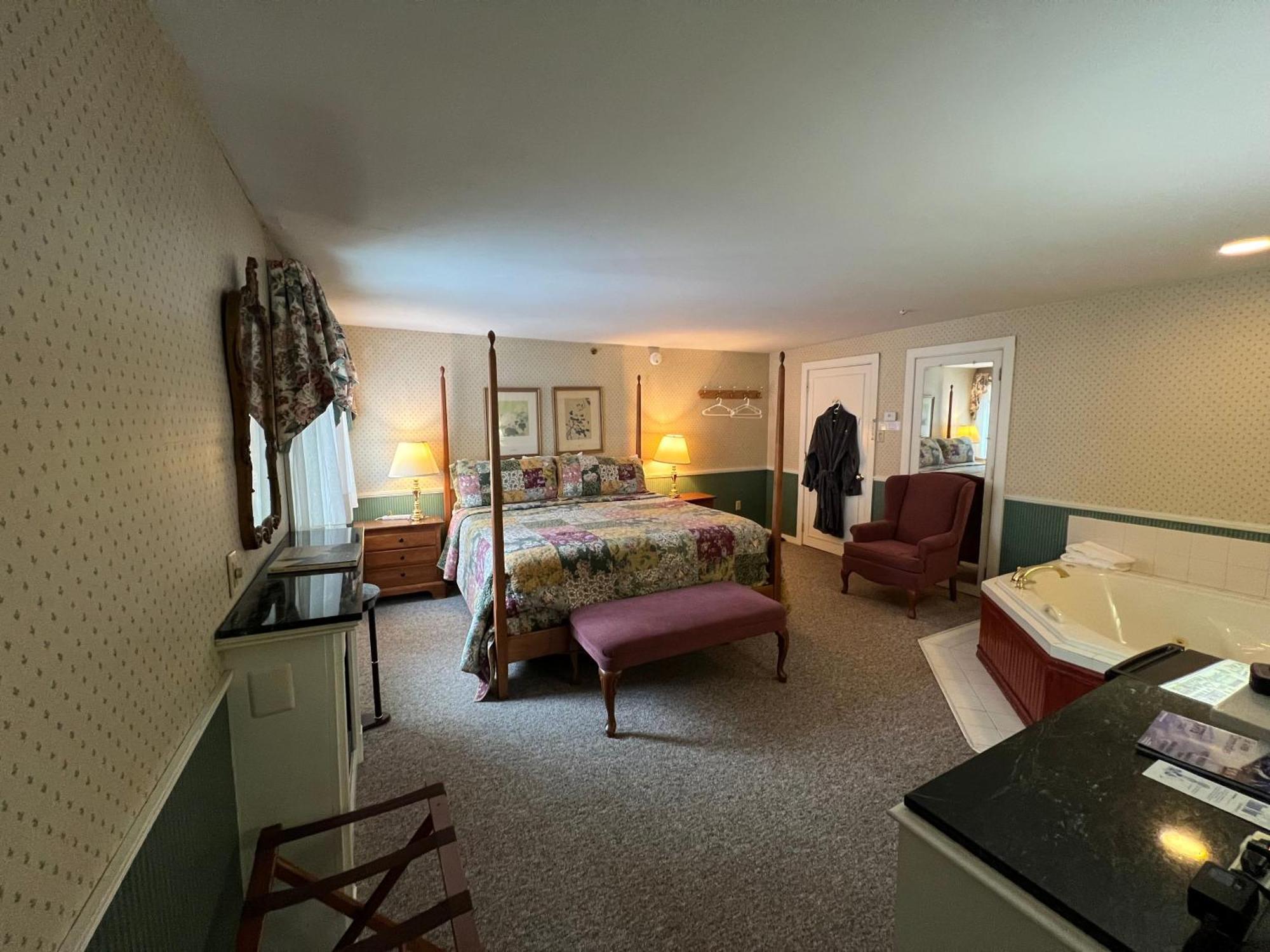Echo Lake Inn (Adults Only) Plymouth Екстер'єр фото